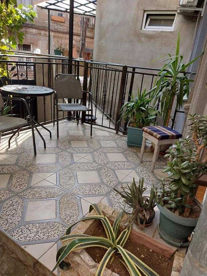 Apartament Дом 8 Tbilisi Zewnętrze zdjęcie