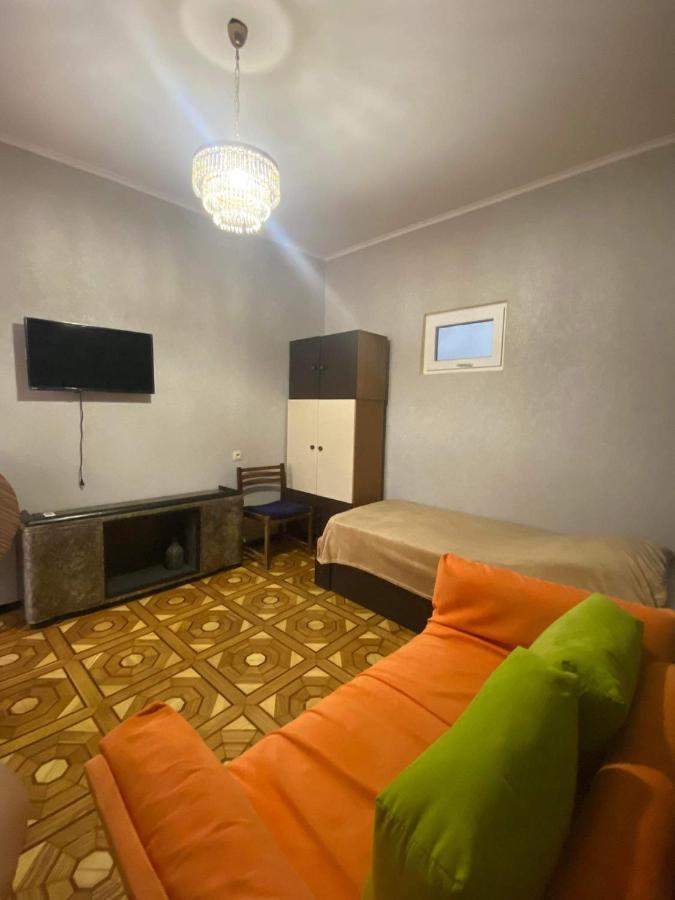 Apartament Дом 8 Tbilisi Zewnętrze zdjęcie